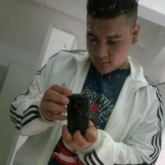 Seguime & Te Sigo Corta 
Follow me & Follow back (;