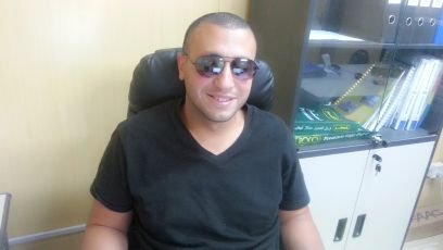 I am A lawyer
work now : Legal Affair Dept. At SCC
Lives : Medina / KSA
From : Kafr El Sheikh / Egypt
B.D.   : 13-01-1989 / Friday ^_^