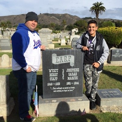 pedrotrick's profile picture. thickisin