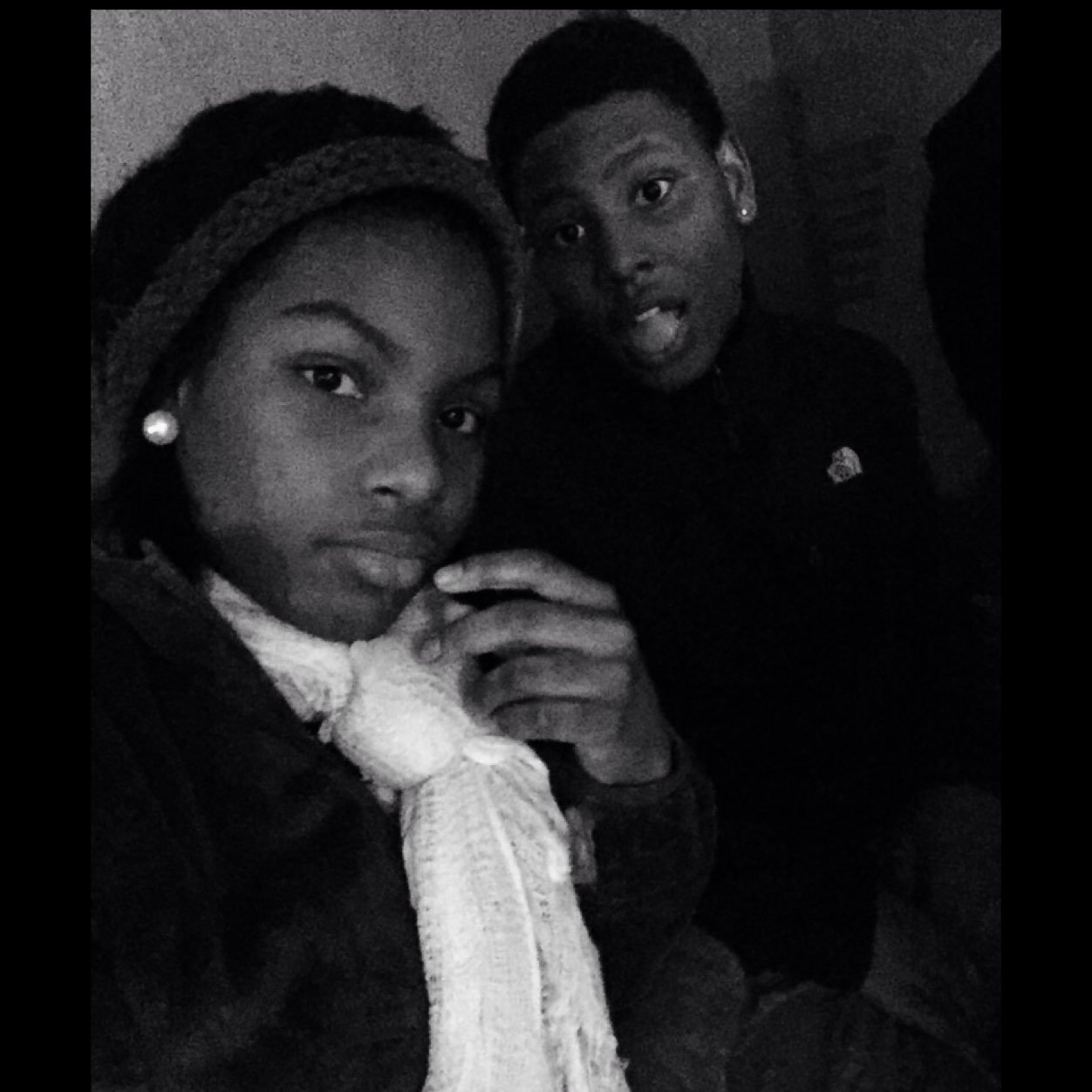 add me on snapchat xx_kendell ❤️ follow my bestfriends @X_tamiaaaa & @_HoneiMonet ⛽follow @x_shayy_x
