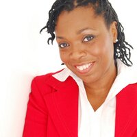 Denise Roberts (@editorschair) 's Twitter Profile