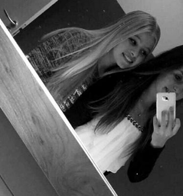 xxverahilgeman's profile picture. Friends • Hockey • Music • Family