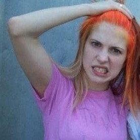 Wii R Paramore. Taylor York es miooooo*-*