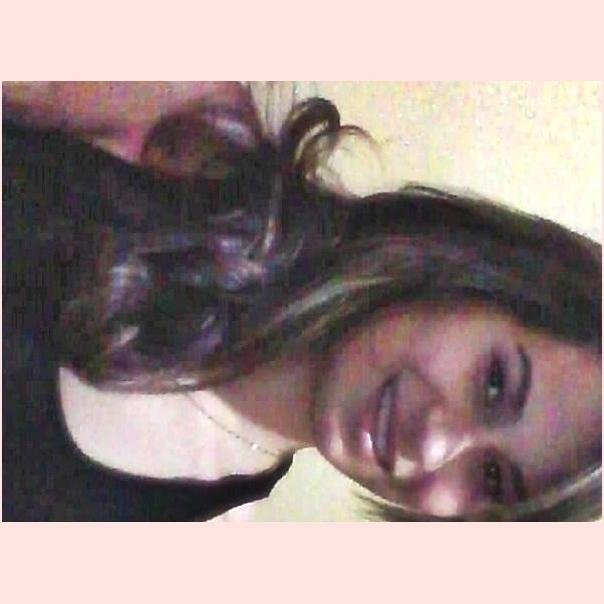- Conhecida como Mony - 15 Aninhos  (21/05) Facebook::https://t.co/uf3Ks3ERZB