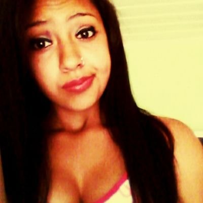 Complicada. E perfeitinha. Ahahah sqn