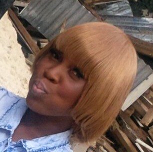 Don't Realli knw me....when u close enuf then u can tell me who I am....other ppl r our own personal mirror