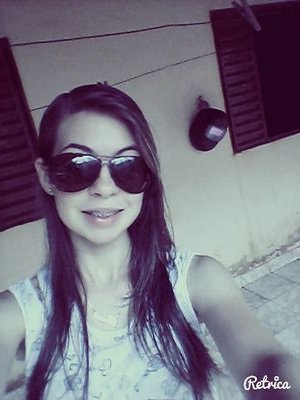 amigos a gente ve pelas atitudes ,nao por palavras .fica esperto