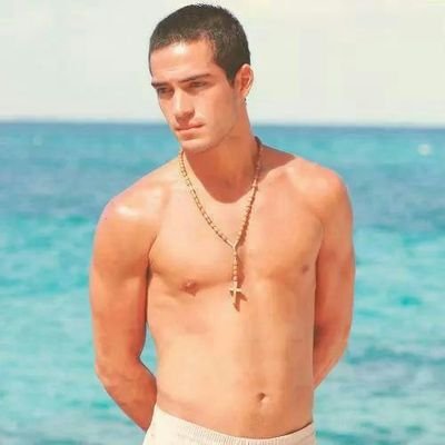 SOLTERO amigos @DIEGUITOrebelde @GIOVANNIsexyRBD amigas @lupita__mai @roberta_RBD__ @miia_anny @VICOpaz_