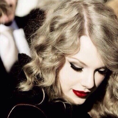 in love with that cute blondie since 2006 // i am sorry for my english //