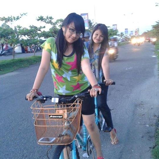 Follow aja, entar juga di followback, simple ;)