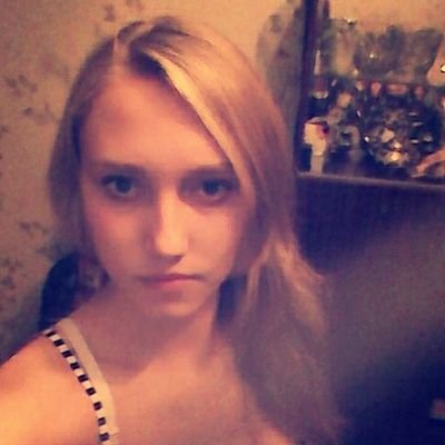 9d6dd92a861841e's profile picture. 'Io sono il narratore, il quale, attraverso la sua voce cercando di convincere la gente a recarsi in diversi sensi. Devo rimanere semplice, o perdere il mio reg