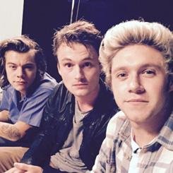 | 1D | AM | Eu só tenho uma direção a seguir, e um llugar pra ir chamado Horan