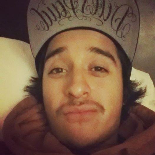 Proud Owner of a Cat//
Carpenter Apprentice// Snowboard Enthusiasts//
Gym Junkie// Stay Lifted