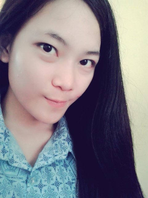 MelindaAlow's profile picture. Be yourself because pretending is so painful. :)