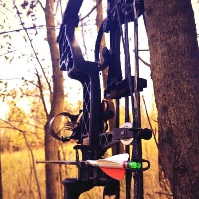 Love hunting with the ole Stick and String. Bow Hunting to the Extreme. #freaknasties #monsterbucks