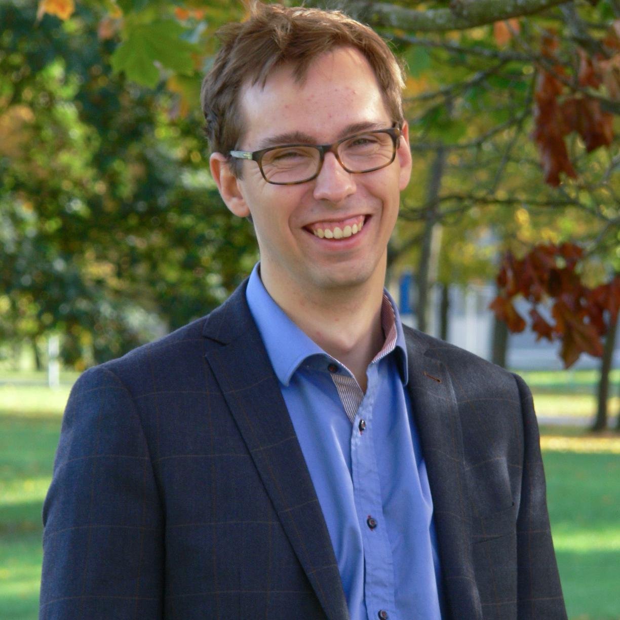 Macroeconomist at Uppsala University. https://t.co/ZRcDC36ymc
