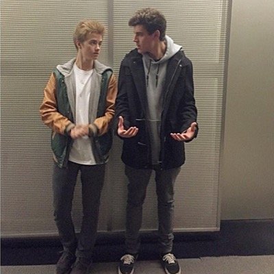 nouveau compte source francais sur @JackJackJohnson et @jackgilinsky