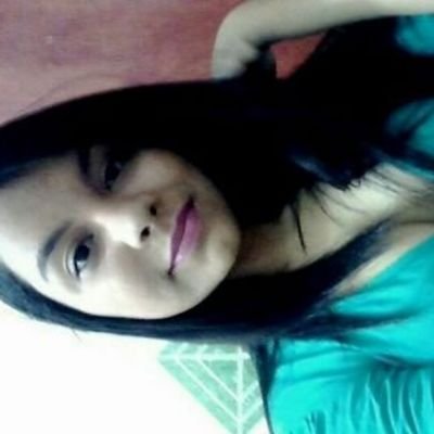 Meu tapete é mágico. Quem tenta puxar, escorrega sozinho.