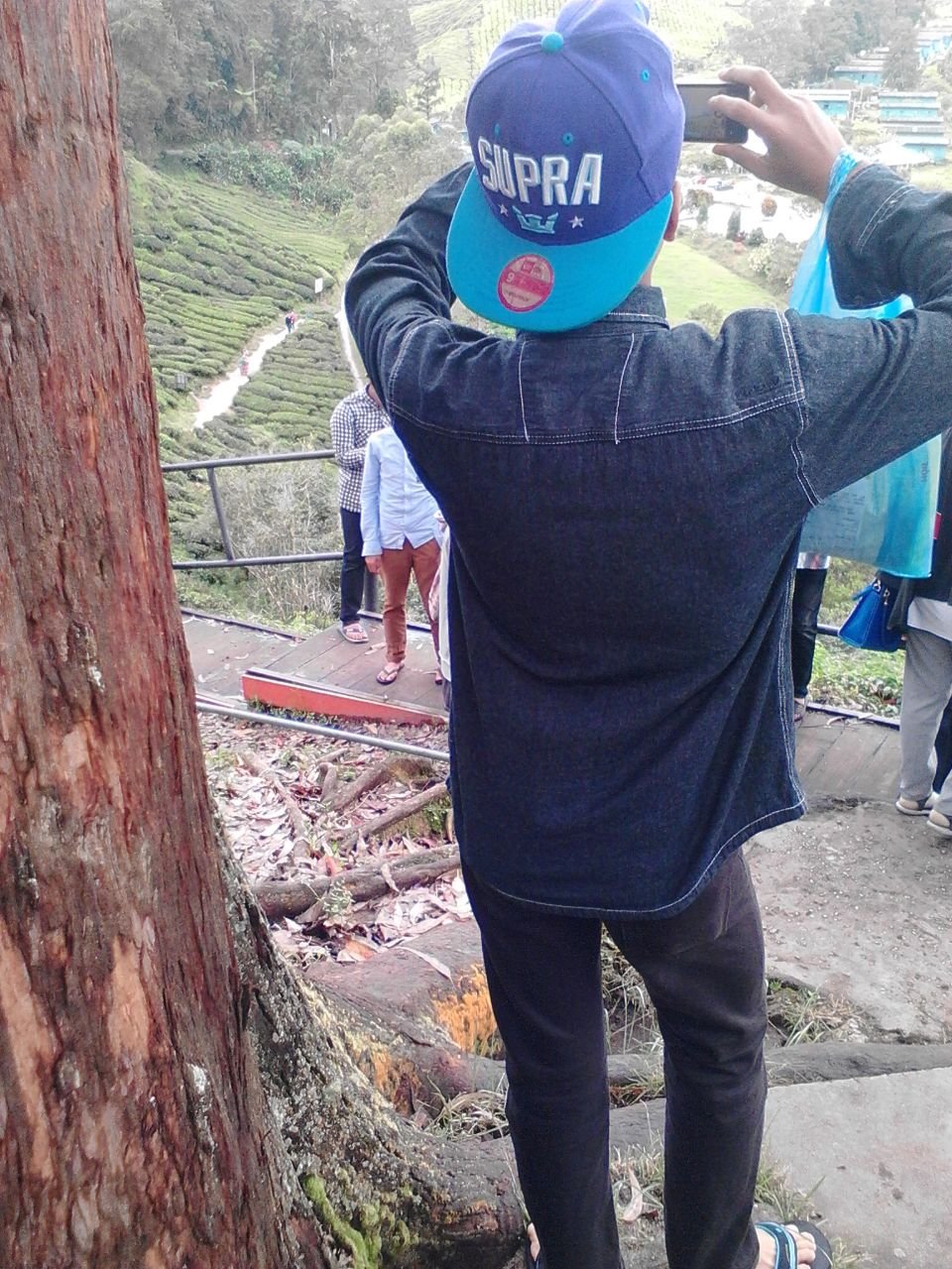 EhhPaang's profile picture. )