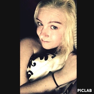 TheOneAnOnlyAbs's profile picture. Dance like nobodys watching, live like theres no tomorrow, and love like you've never been hurt before❤️