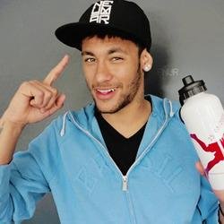 Deus nãao demora Capricha !! Eu te Amo NEYMAR Jr . @Njr92 @Candantas e #DL