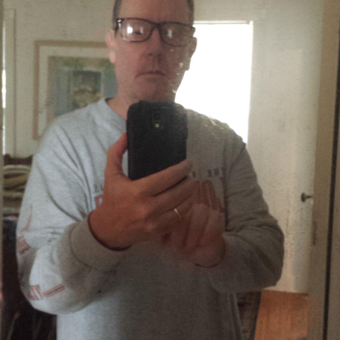 Robert20242735's profile picture. Husband, Dad, Son, Brother and Friend