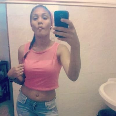 soy puertorriqueña me gusta el volleyball y el basketball soy sociable Mi Facebook Neyline Johelies Garcia kik labeba714