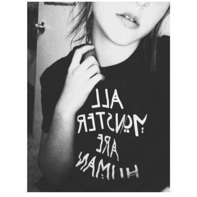 quitedead's profile picture. insecurities make up my entire being.