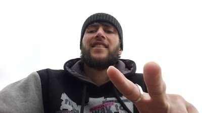 6co0kMLHHulR6Cs's profile picture. Спортивный Активный молодой человек