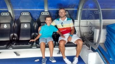 JOSANTONIOAMAD2's profile picture. @bottlebol, maestro especialista en E. F. Licenciado en CAFD. Docente en CEP Virgen del Rosario en Albatera (Alicante) donde hemos creado el Bottlebol