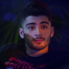 se eu te segui eh porque eu te quero no grupo pra sofrer junto comigo s2s2