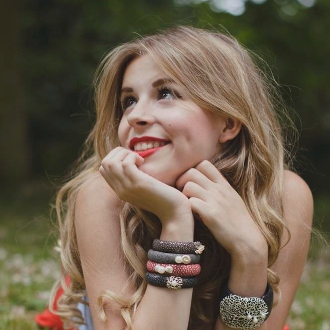 emma_ljones's profile picture. 