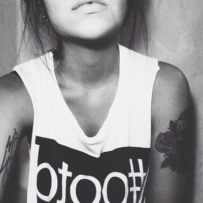 Lesbian. If you have good vibes I fuck with you.