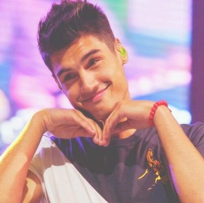 allisonfolres12's profile picture. I LOSE MYSELF TONIGHT WE OWN THE NIGHT