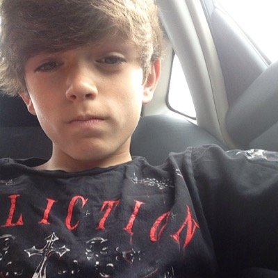 Im 13 and single. Follow me on instagram @devin_stringer_4