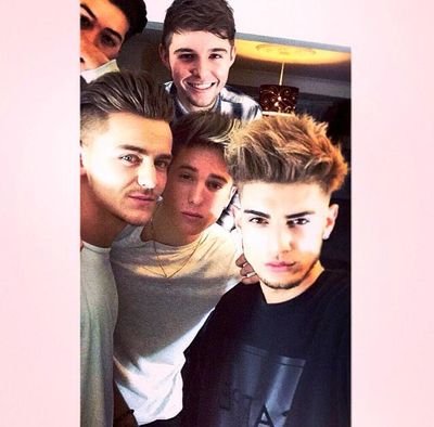 5 boys. one dream :) follow @TayTay_FL @JudeRead_FL @CarlHainsby_FL @EdGoacher_FL @TomMarvin_FL