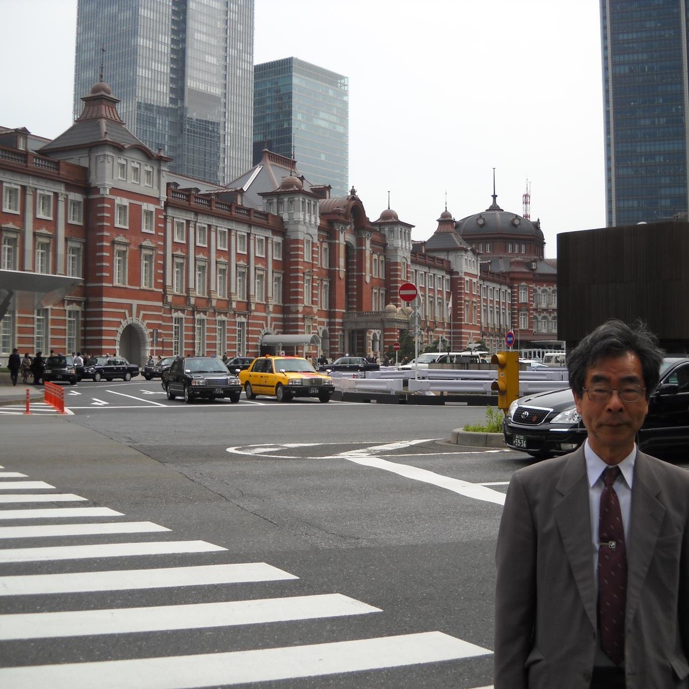 将棋.カラオケ.旅行が趣味
絵画の趣味、名古屋千種区東山元町に美術館、画廊開設
NTT東海データ同友会所属
インターネットで誰でも簡単に楽しめるフェイスブックページを多数作成し、一般の人に提供しています。