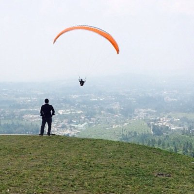 sot4351's profile picture. تعاملك بلطف مع شخص تكرهه لا يعني أنك منافق، بل يعني أنك ناضج بما يكفي لتحمل هذا الشخص.