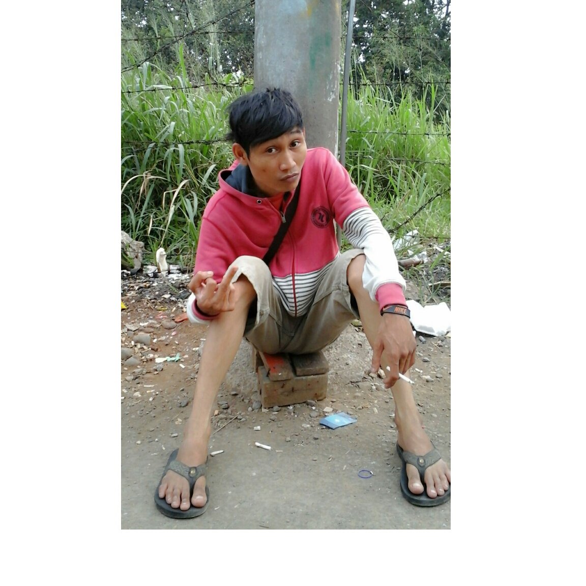 JALANIN HIDUP APA ADA'A...