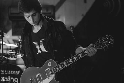 Guitarrista da @Baron_Oficial