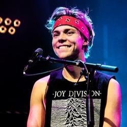 Goodnight Ashy-Ash, goodnight Mikey-Pikey, goodnight Lukey Pukey, goodnight 材质冉打