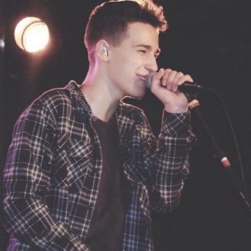 Does Jacob Whitesides sing like an angel or do angels sing like Jacob Whitesides?