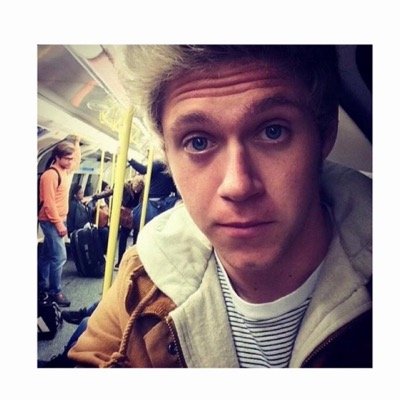 FOLLOW @adorablenarry AND I WILL LOVE YOU FOREVER!!