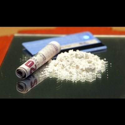 do you like drugs? do you like love?
send in entries - thedrugdiarys@gmail.com