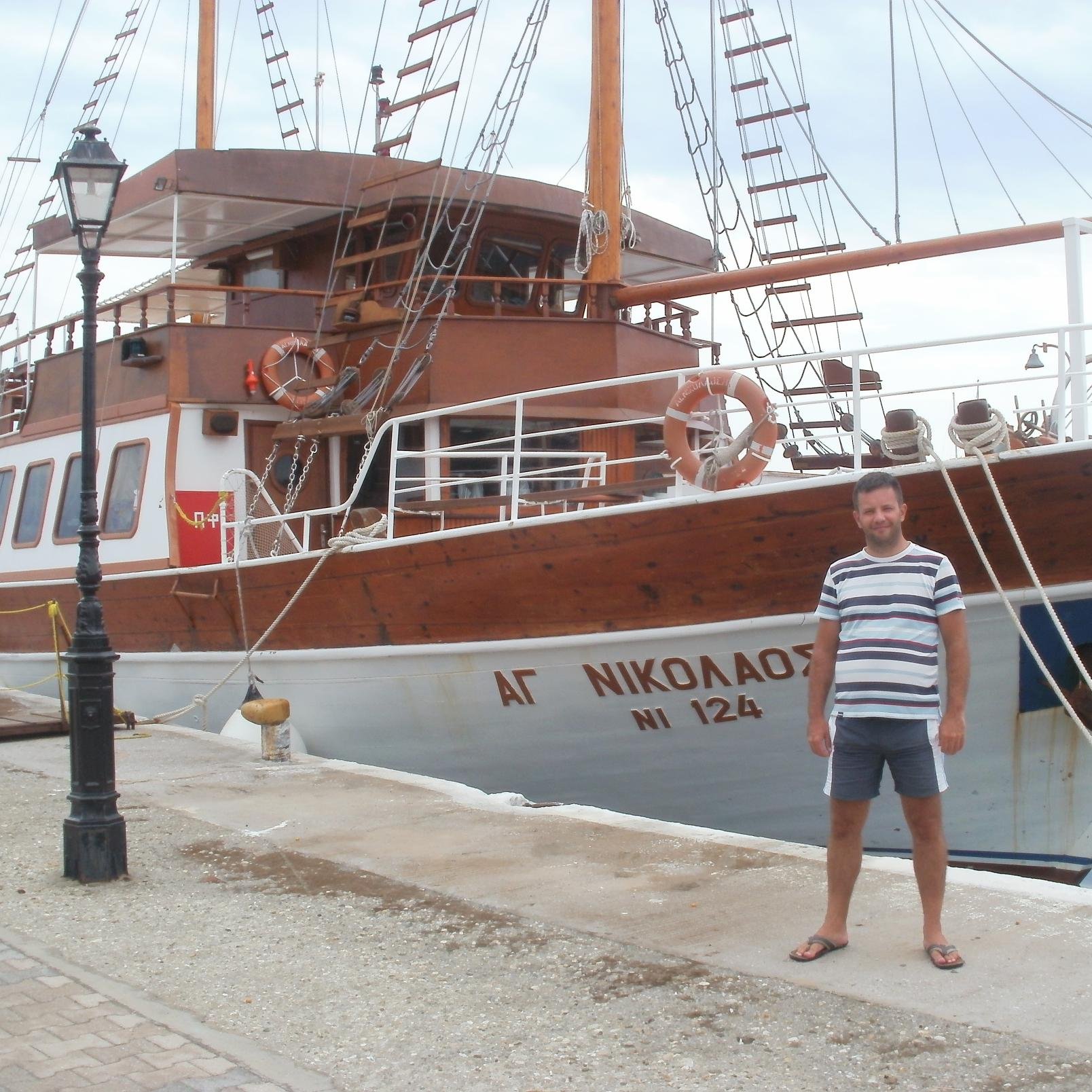 djsinisa's profile picture. diplomirani saobraćajni inženjer |
ništa lakše no lakonski |
mane kujundžija