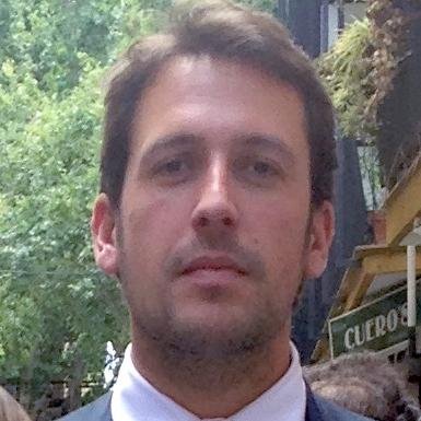 Ingeniero de Telecomunicacion, especializado en operadores y sector construccion.