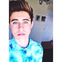 everyone go follow @awkgrierrr right now and be active there