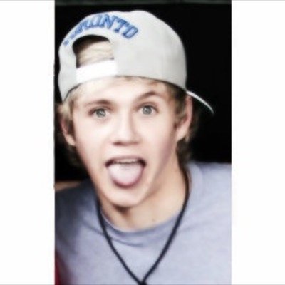 THIS IS A FREE FOLLOW!! please follow @them1dboyss_ & she gave you this free follow!