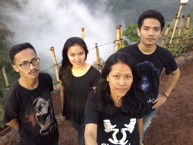 SDN JATIREJO  104315 I SMPN 3 DOMAS I SMAN 1 TEBING TINGGI l TELKOM UNIVERSITY I PSMS MEDAN I really happy with blues music now I one day I a free man.
