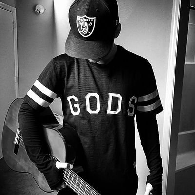 FaizaSouhaib's profile picture. not really but sure